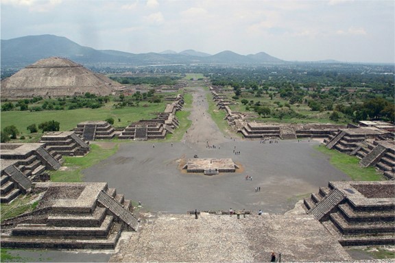 A photography of the ruins of Teotihuacan