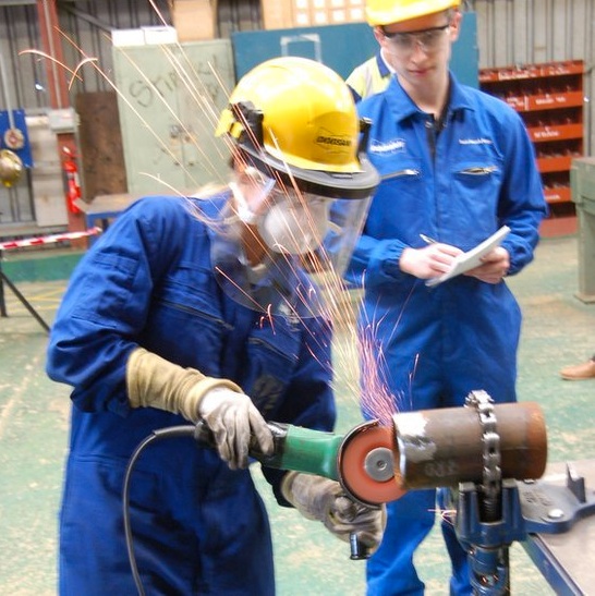 Figure 3.5.3.2 An apprentice being supervised Image: © BBC, 2014