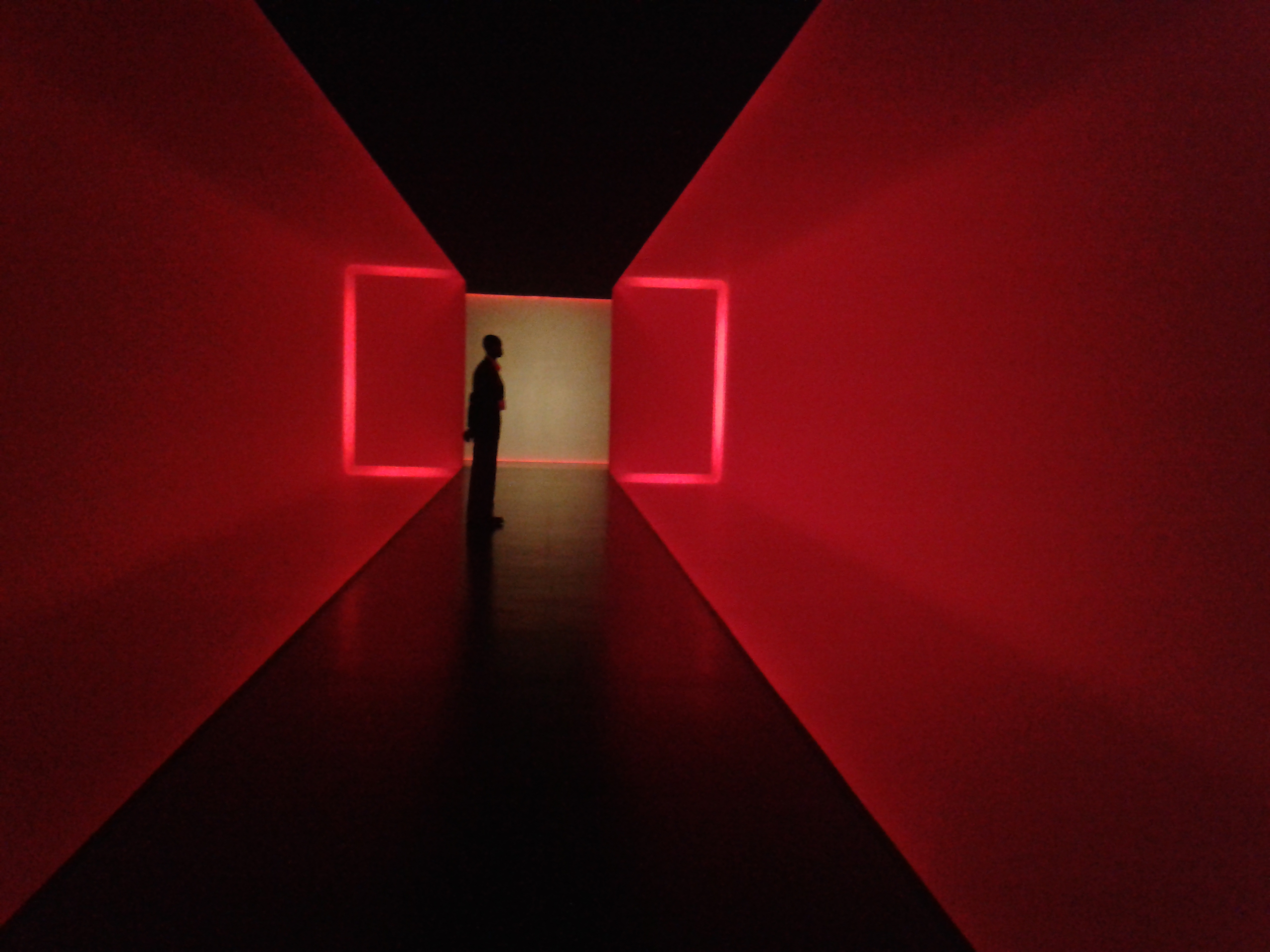 Turrell's The Light Inside at The Museum of Fine Arts, Houston (CC-BY 4.0 International, Beck Pitt)