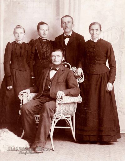 Margaretha (Cordes) and Klaus Korte Family.