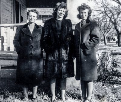 Hilda, Leona, Mildred - c1946
