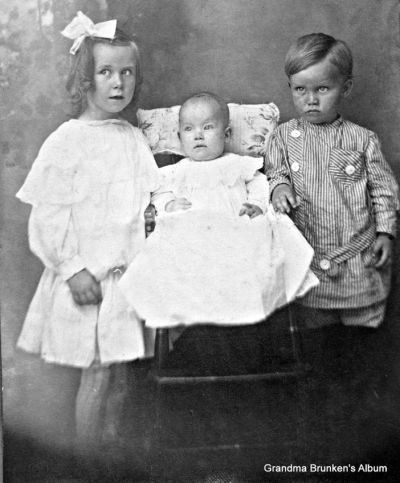 William and Mary Brunken Children - c1912