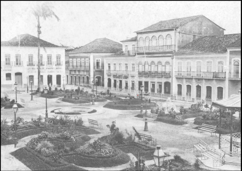 Praça Benedito Leite square in the historic center of São Luís, Maranhão. 1908 photograph by Gaudêncio Rodrigues da Cunha.